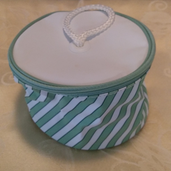 NOT FOR SALE **SEE MY OTHER LISTING FOR 2 BAGS Clinique NEW  makeup cosmetics - Picture 1 of 6